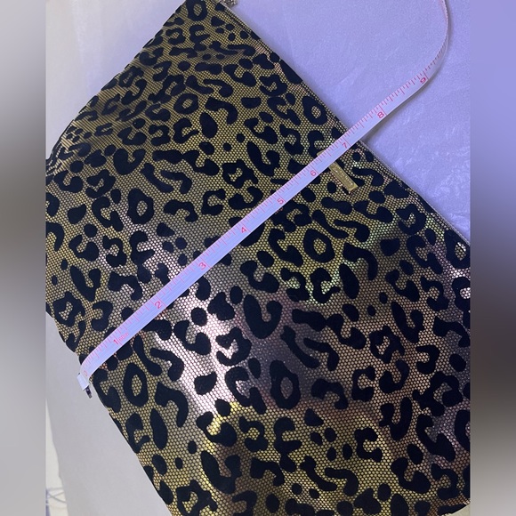 EUC Juicy Couture cosmetic bag - Picture 5 of 8